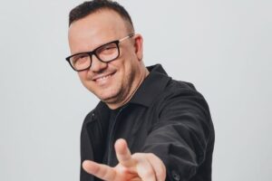 Gigi D'Alessio chi è