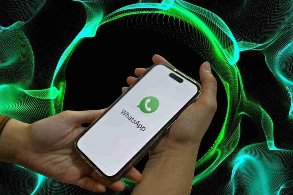 Trucco WhatsApp per leggere i messaggi in incognito