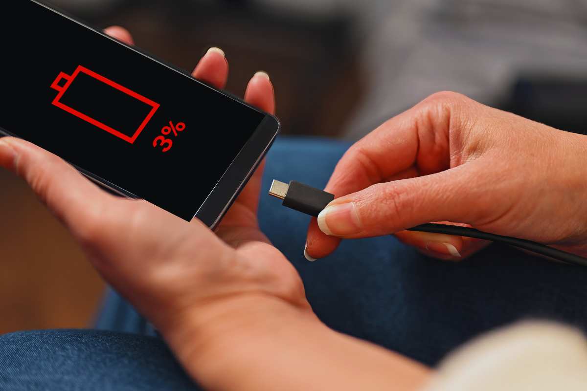 cosa non fare per non rovinare la batteria del cellulare